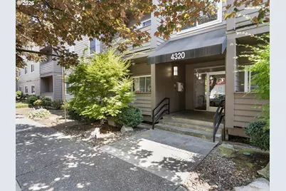 4320 S Corbett Ave #114, Portland, OR 97239 - Photo 5