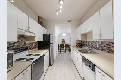 4320 S Corbett Ave #114, Portland, OR 97239 - Photo 19