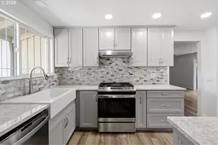 20350 SW Celebrity Ct, Beaverton, OR 97078 - Photo 5