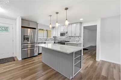 20350 SW Celebrity Ct, Beaverton, OR 97078 - Photo 3