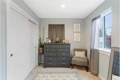 3902 Hawthorne Ave, Salem, OR 97301 - Photo 17