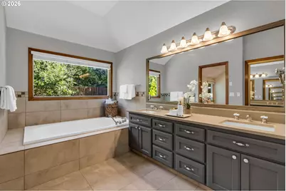 5657 Grand Oaks Dr, Lake Oswego, OR 97035 - Photo 27