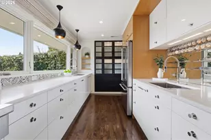 4432 SW Twombly Ave, Portland, OR 97239 - Photo 7