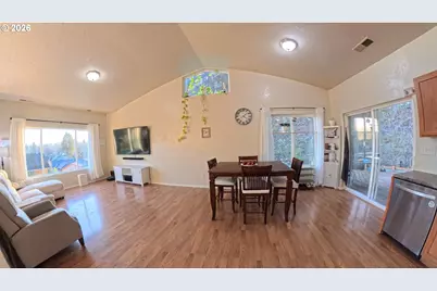 340 Kalapuya Way, Cottage Grove, OR 97424 - Photo 13
