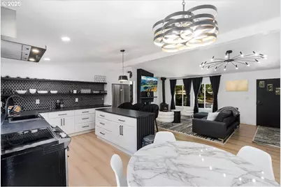 10580 NE Fox Farm Rd, Dundee, OR 97115 - Photo 17