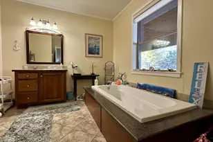 48144 E Pine Creek Rd, Halfway, OR 97834 - Photo 13