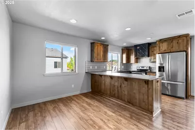 193 N 44th Pl, Ridgefield, WA 98642 - Photo 17