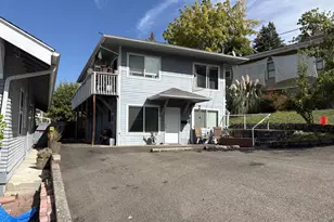 1214 SE Overlook Ave, Roseburg, OR 97470 - Photo 5