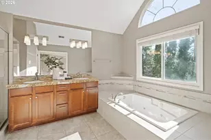 5834 Ridgetop Ct, Lake Oswego, OR 97035 - Photo 25