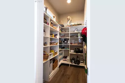 2960 NW Stacie Ct, Roseburg, OR 97471 - Photo 9