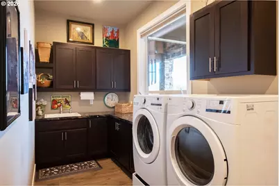 2960 NW Stacie Ct, Roseburg, OR 97471 - Photo 31