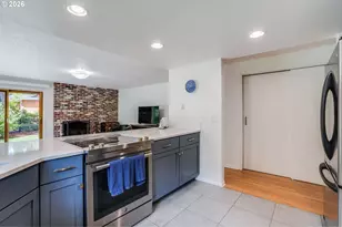 1408 Greentree Cir, Lake Oswego, OR 97034 - Photo 7