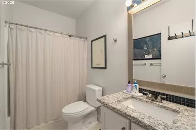 618 S Nevada St #H, Portland, OR 97219 - Photo 29