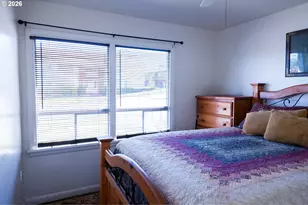 3614 Sherman Ave, North Bend, OR 97459 - Photo 17