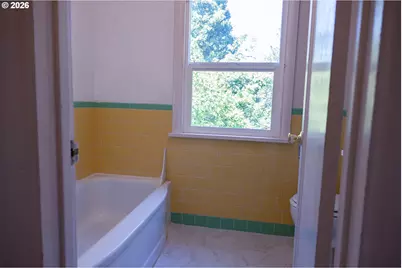 3614 Sherman Ave, North Bend, OR 97459 - Photo 21