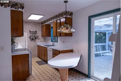 3614 Sherman Ave, North Bend, OR 97459 - Photo 15