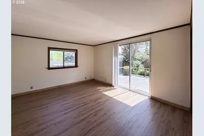 310 1/2 E 31st Ave, Eugene, OR 97405 - Photo 15