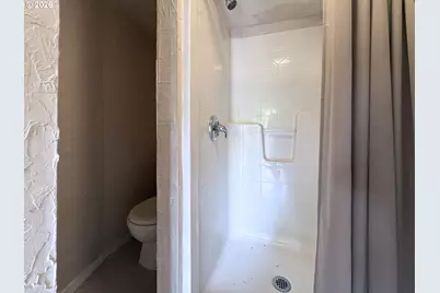 310 1/2 E 31st Ave, Eugene, OR 97405 - Photo 33