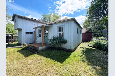 310 1/2 E 31st Ave, Eugene, OR 97405 - Photo 5