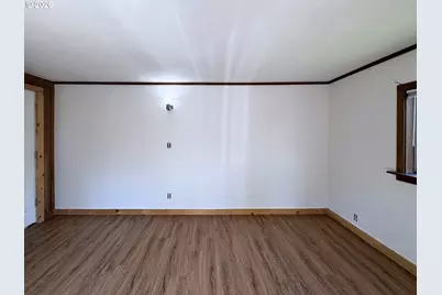 310 1/2 E 31st Ave, Eugene, OR 97405 - Photo 23