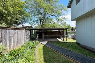 310 1/2 E 31st Ave, Eugene, OR 97405 - Photo 7