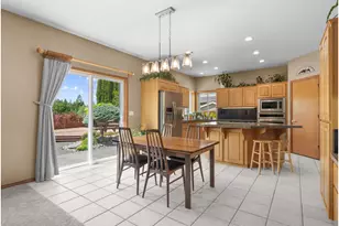 366 SW 37th Cir, Gresham, OR 97080 - Photo 13