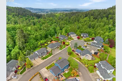 366 SW 37th Cir, Gresham, OR 97080 - Photo 3