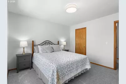 366 SW 37th Cir, Gresham, OR 97080 - Photo 31