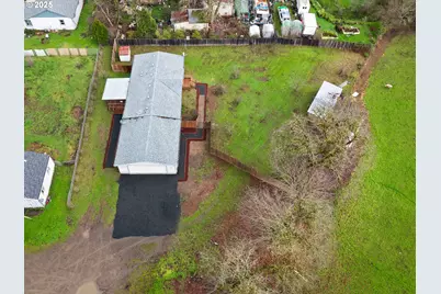 105 I St, Riddle, OR 97469 - Photo 33