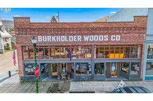 657 E Main St, Cottage Grove, OR 97424 - Photo 1