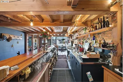 657 E Main St, Cottage Grove, OR 97424 - Photo 15