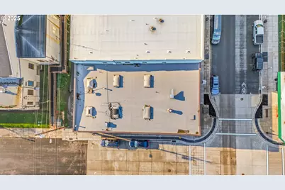 657 E Main St, Cottage Grove, OR 97424 - Photo 43