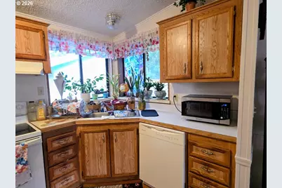 1050 N Cedar Point Rd #D4, Coquille, OR 97423 - Photo 17