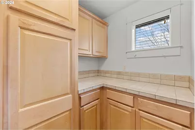 2303 SE 12th Ave #4, Portland, OR 97214 - Photo 23