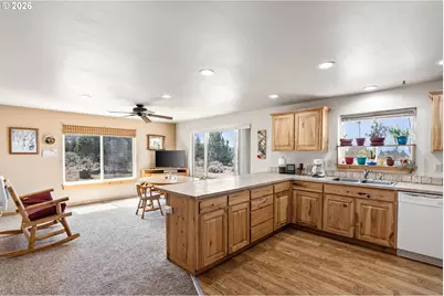32501 SE Cascade Way, Prineville, OR 97754 - Photo 17