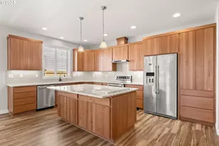 117 NW Cyn Crk Dr, McMinnville, OR 97128 - Photo 3