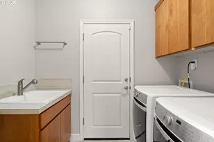 117 NW Cyn Crk Dr, McMinnville, OR 97128 - Photo 15