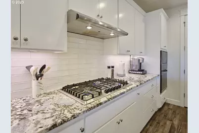 526 3rd St, Woodland, WA 98674 - Photo 5