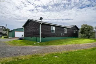 160 NE 20th Ave, Rockaway Beach, OR 97136 - Photo 25