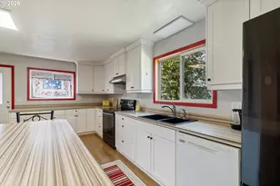 160 NE 20th Ave, Rockaway Beach, OR 97136 - Photo 19