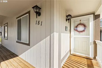 181 Kristi Lee Ln, Roseburg, OR 97471 - Photo 5