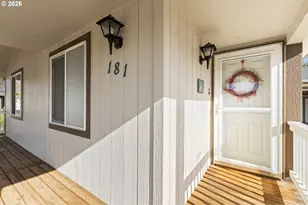 181 Kristi Lee Ln, Roseburg, OR 97471 - Photo 5