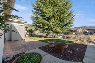 181 Kristi Lee Ln, Roseburg, OR 97471 - Photo 33