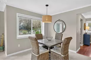 4970 S Landing Dr, Portland, OR 97239 - Photo 9