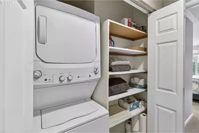 4970 S Landing Dr #304, Portland, OR 97239 - Photo 21