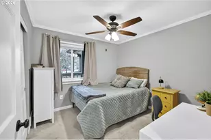 4970 S Landing Dr, Portland, OR 97239 - Photo 17