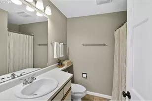 4970 S Landing Dr, Portland, OR 97239 - Photo 19