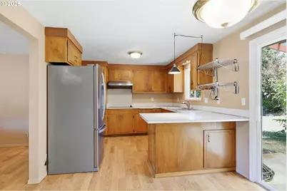 2277 Churchill St, Eugene, OR 97405 - Photo 13