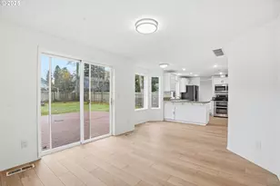 16705 SE Kingsridge Ct, Milwaukie, OR 97267 - Photo 15