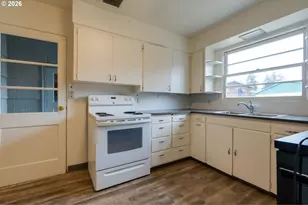 204 S Vernonia Rd, Saint Helens, OR 97051 - Photo 7